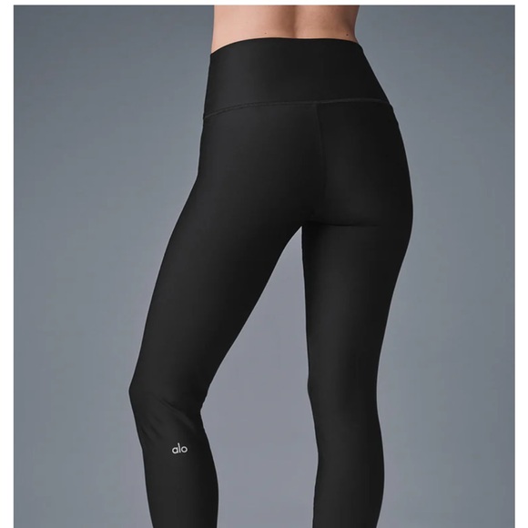 ALO Yoga High-Waist Airlift Black Leggings - Picture 3 of 11